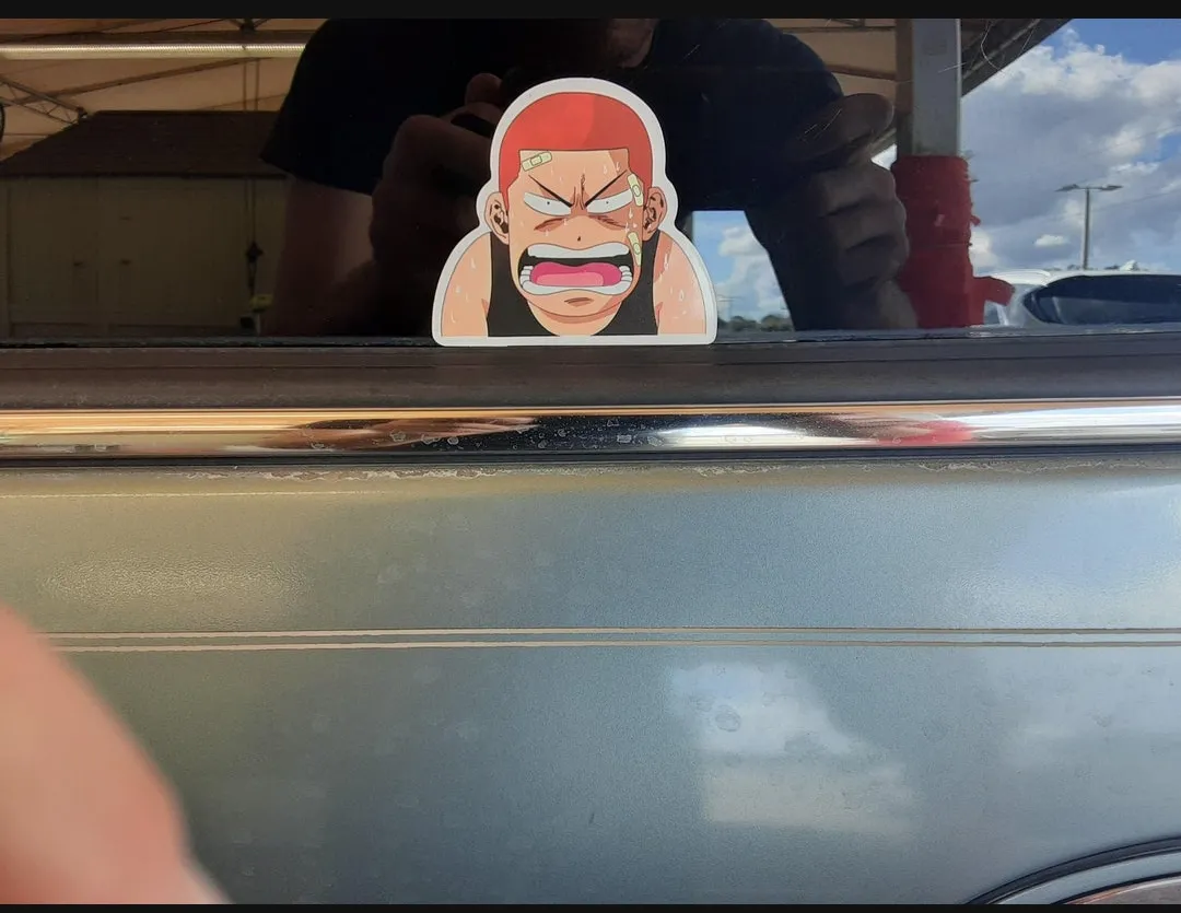 Can anyone name this anime character?