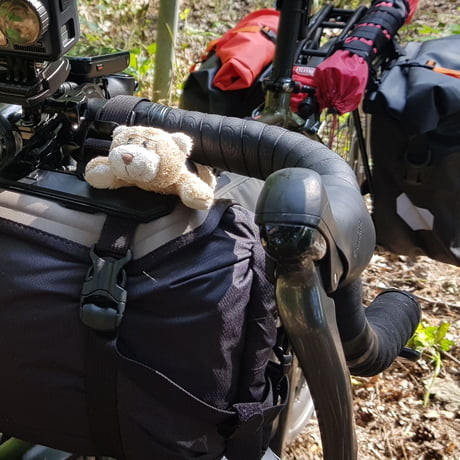 Doing a "get your shit together" trip. I have 1000km to sort it all out, planing a restart after finishing this trip. Hope this will work out.