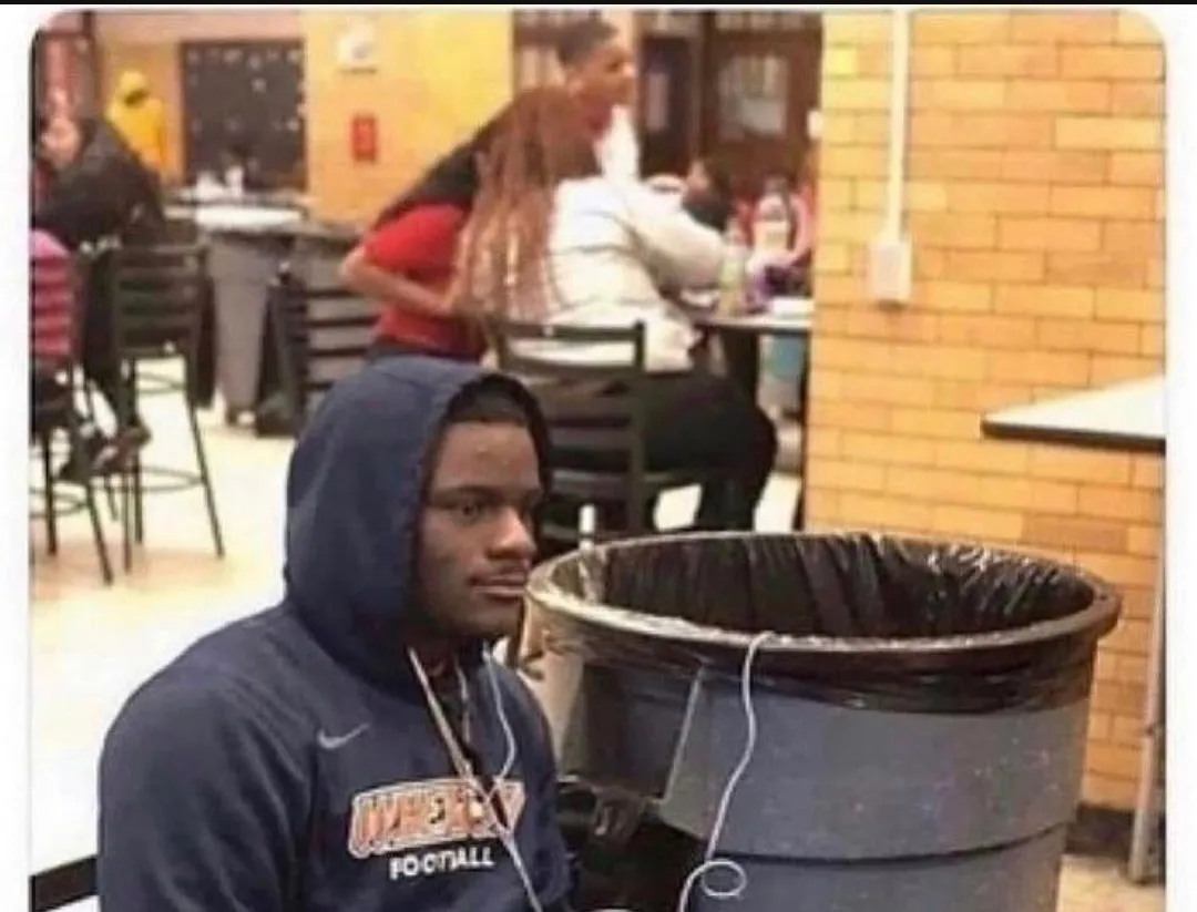 Found a guy listening to jake paul