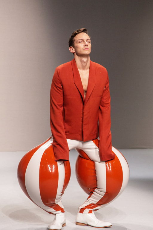 Inflatable latex pants