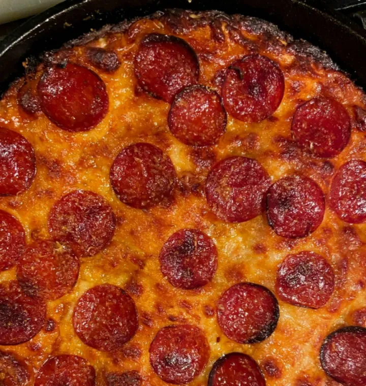 King arthur cheesy pan pizza