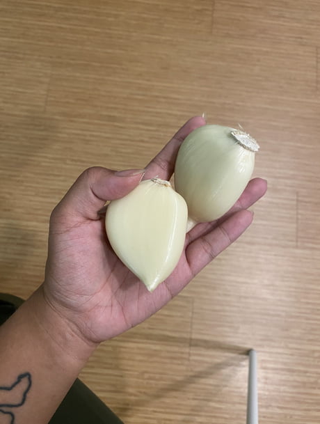 Recipe: use two cloves of garlic, Me: got it