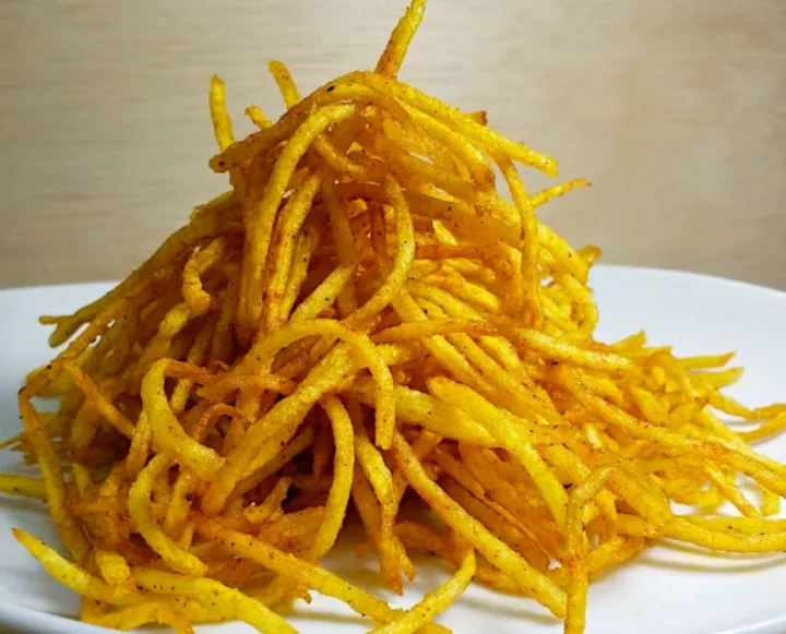 Shoestring fries